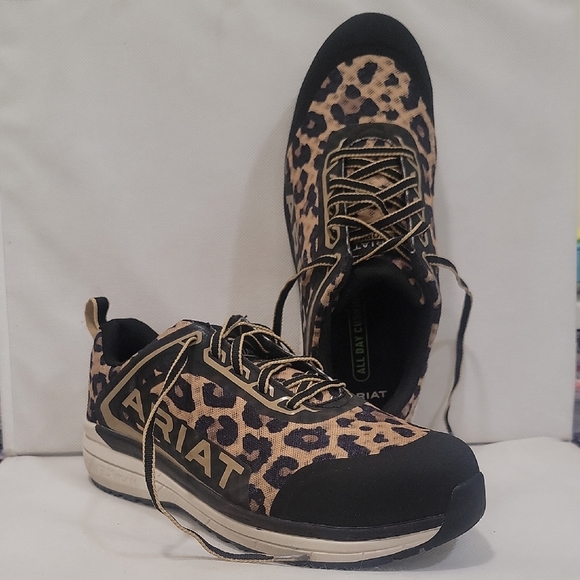 ARIAT OUTPACE COMPOSITE TOE ANIMAL PRINT SAFETY SHOES (sz 11B) - Picture 1 of 8